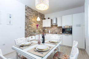  Apartment Perunika  Задар